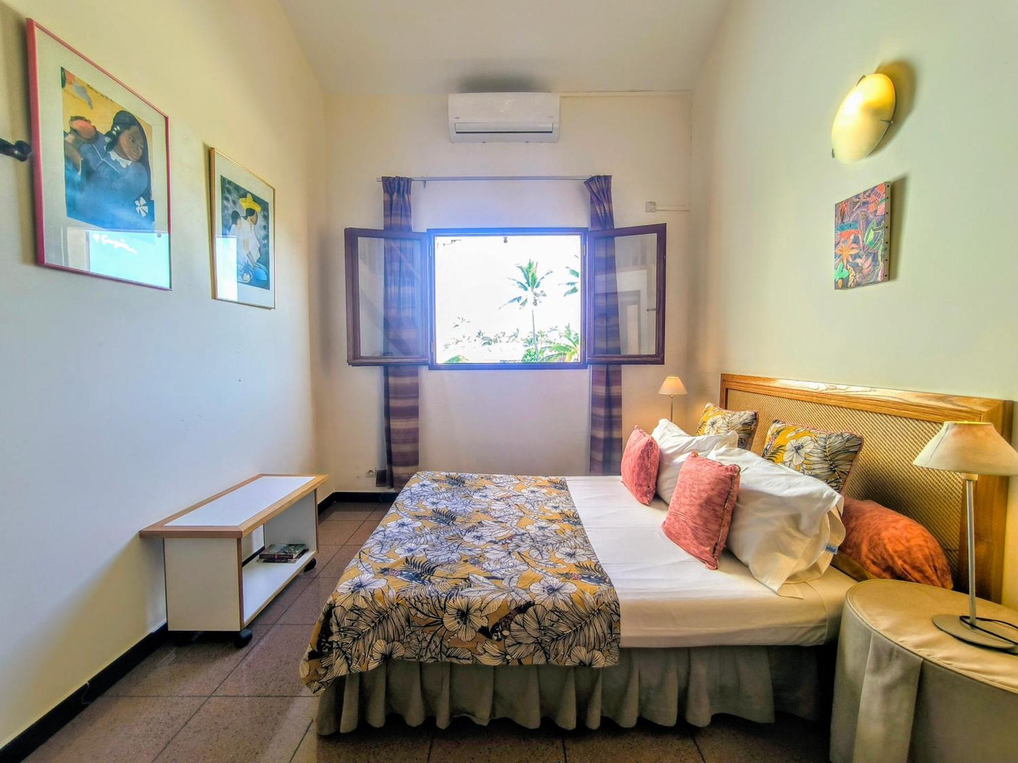 Le Tournesol Appartement La Saline Le Bains Buitenkant foto